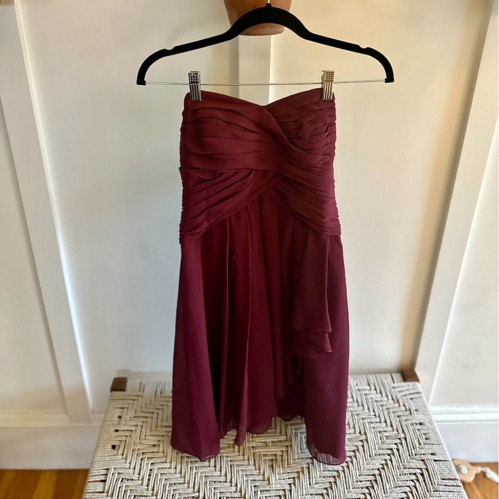David's Bridal Short Chiffon Homecoming or Bridesmaids Dress